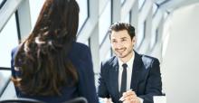 كيف تتميز أثناء مقابلة العمل؟